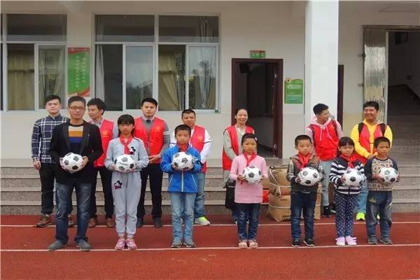 听党的话做新时代好少年内容,听党的话做好少年主题班会