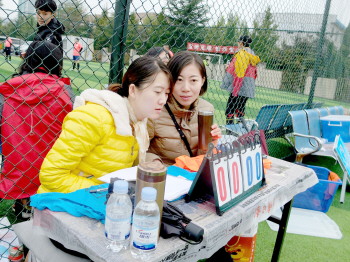 足球让人热血沸腾,足球让我们着迷