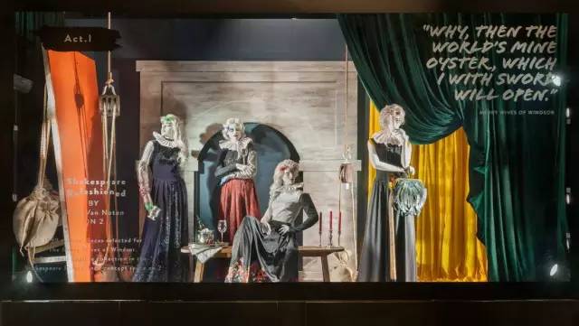 不必花钱去剧院，这间商店里每次转身都是一出精装大戏