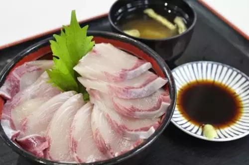 中国大学食堂哪个最好,中国大学食堂环境对比