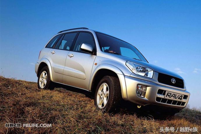 rav42.0四驱尊贵版试驾,2016rav4风尚评测