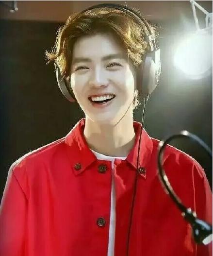 给我一个理由去追求,为什么都喜欢鹿晗