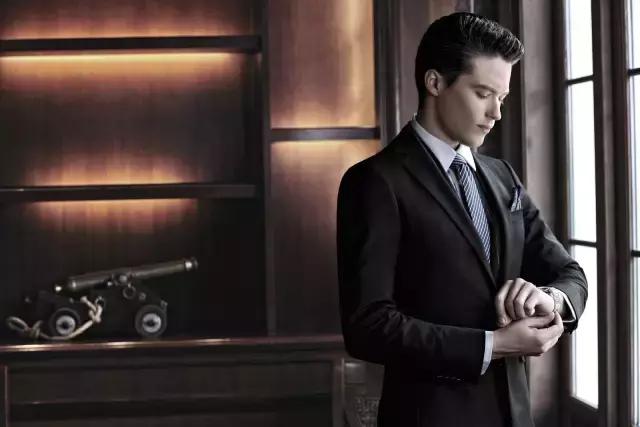 温莎公爵为什么不当国王,温莎公爵长什么样