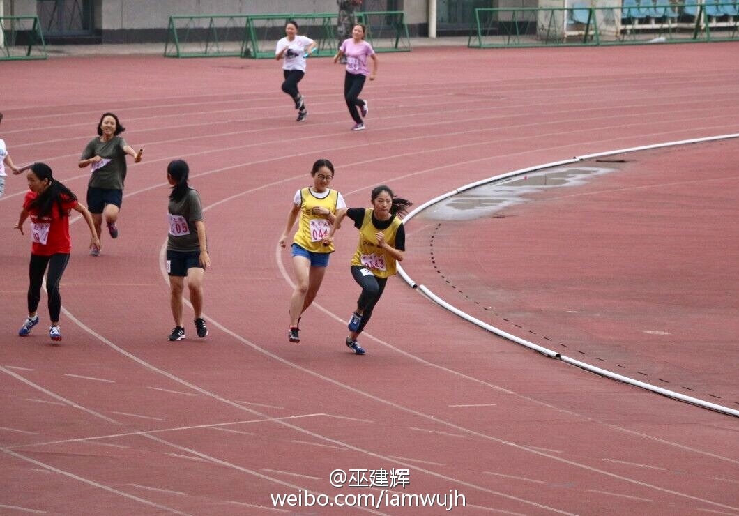 中南大学一寝室4名女生不仅颜值高跳舞好还是运动小能手