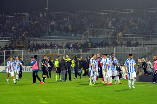 地震海啸火山暴风雷电,地震火山狂风