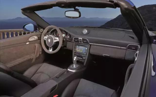 汽车座椅是真皮的好还是织物的好,汽车座椅是真牛皮的吗