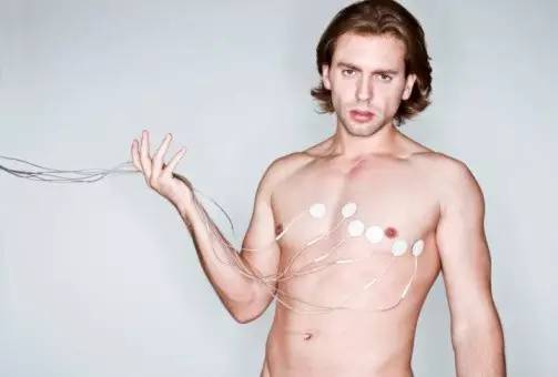 心理疾病是导致冠心病的主要原因,心理性心脏病的症状