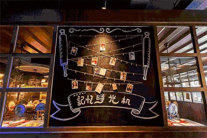 老板壕打5.8折，​全年无休摄魂小龙虾，逼爆头我都要吃到Ta