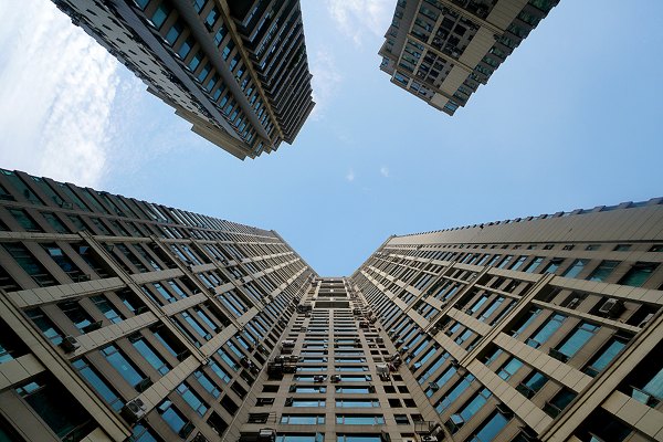 武汉依然繁华,武汉三个烟火气和浪漫的城市