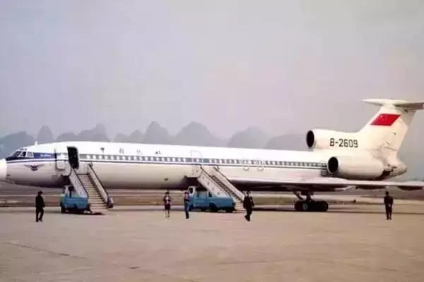 他用罐头换4架飞机，三次入狱，毁誉参半，冯仑说愿为他养老送终