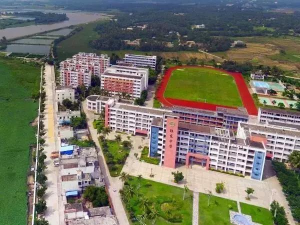 站在上帝视角看人,站在上帝的视角看自己