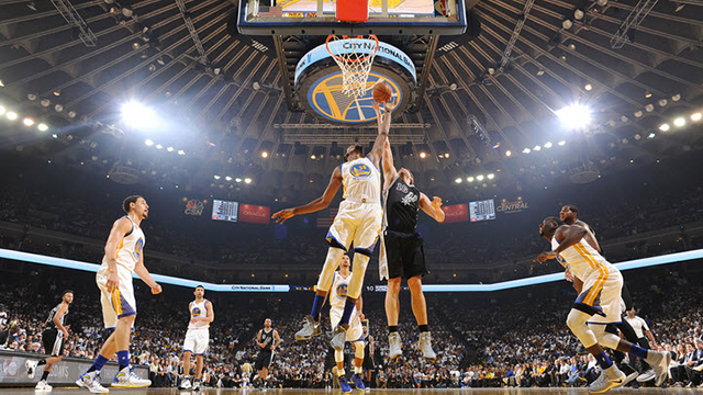 老流氓又悄悄四连胜！本季马刺三大问题阿德仍不幸福？