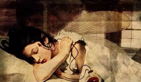 落枕后的疼痛瑜伽怎么弄,颈部落枕瑜伽解决办法