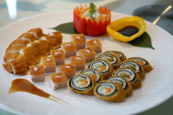 武汉依然繁华,武汉三个烟火气和浪漫的城市