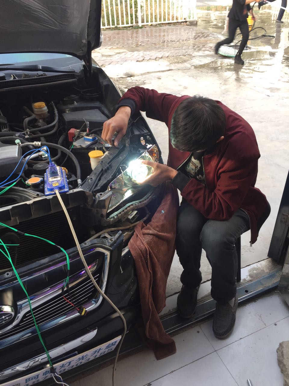 斯巴鲁xv改雾灯详细教程,斯巴鲁xv改军绿色