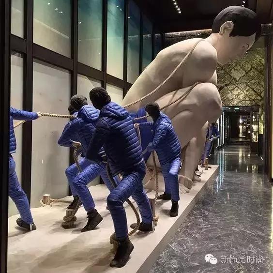 高级感户外橱窗,户外品牌橱窗