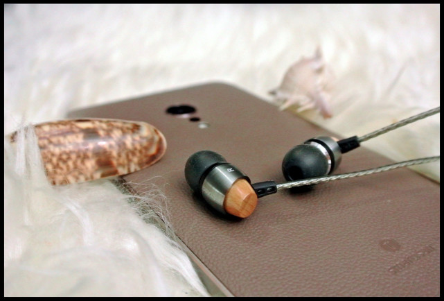 阿思翠am800可以更换耳机线吗,阿思翠am800