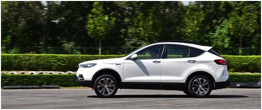 奔腾x801.8t和2.0哪个好,奔腾x80试驾2.0油耗咋样