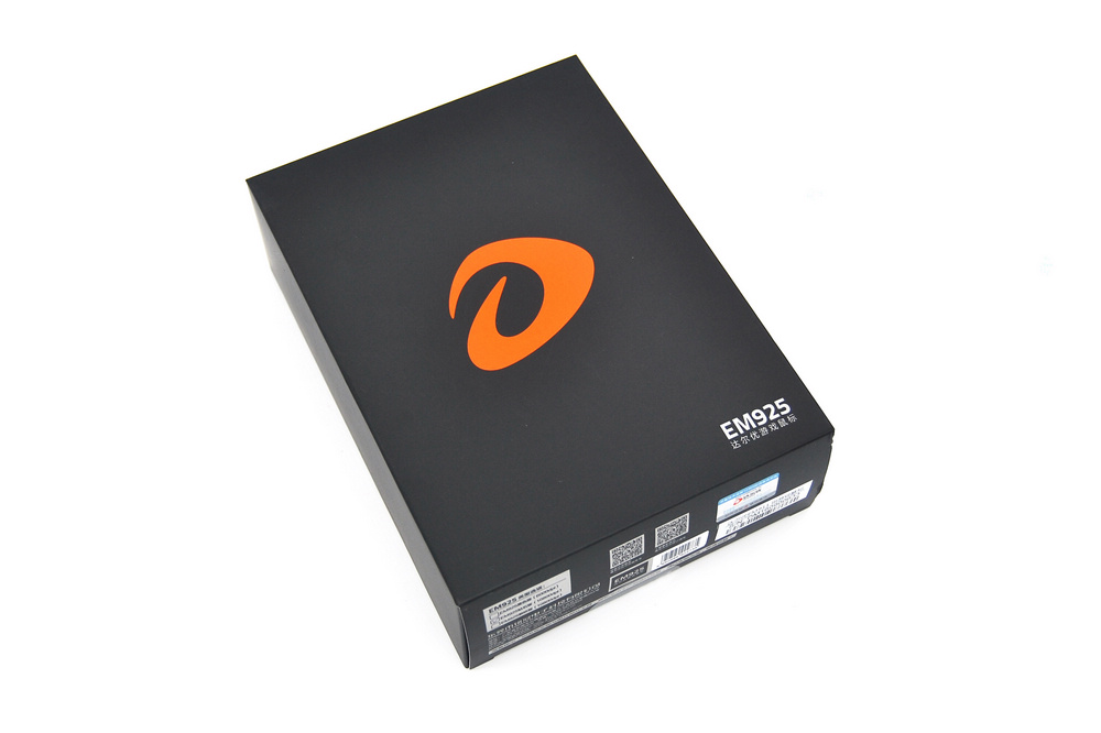 热搜第一的鼠标牧马人升级了！——钻石版牧马人评测