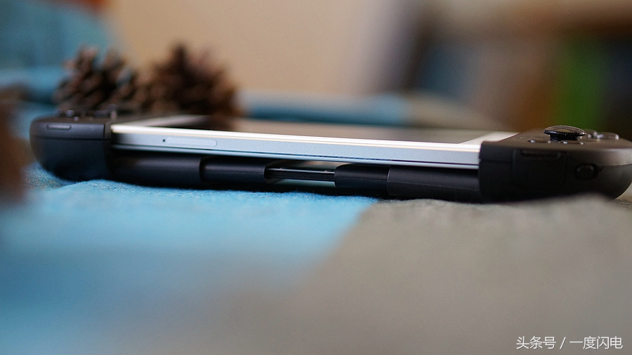 飞智wee2t手柄玩什么手游爽,飞智wee拉伸手柄开箱视频