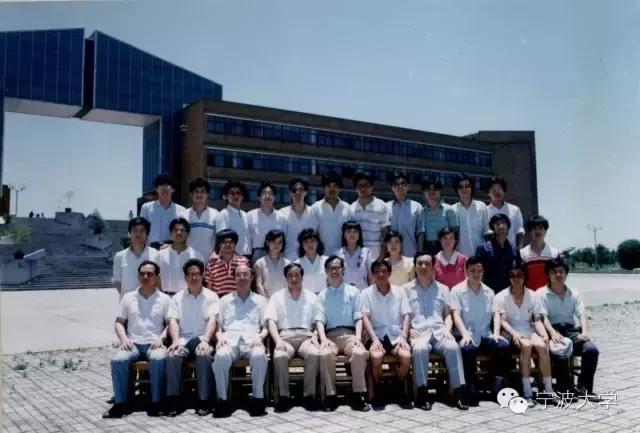 这个地方30年前真的很繁华,宁大回忆