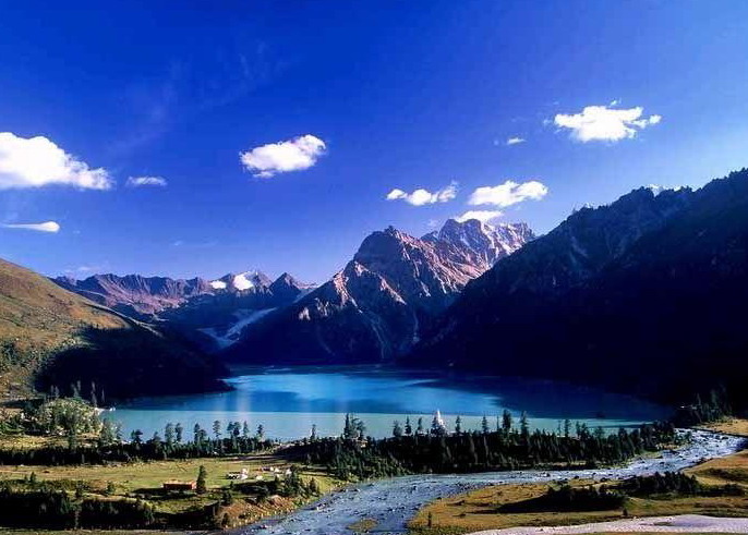 成都市拍婚纱照去哪里拍比较好看,推荐一下拍婚纱照的地方