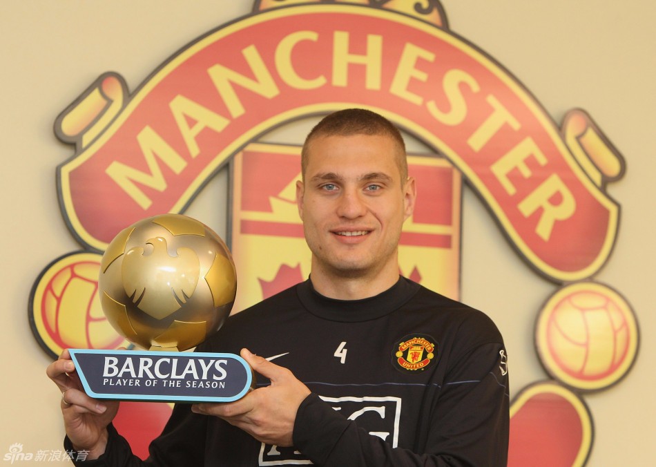 那个教我们做男人的硬汉，退役了