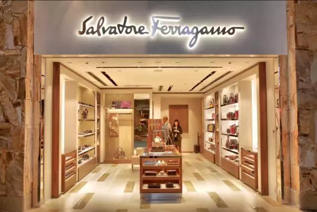 剁手一级预警！BV携神级小伙伴入驻温哥华机场免税店