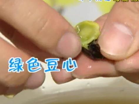 黑豆绿心和黄心哪个比较好,绿心黑小豆和绿心大黑豆的区别