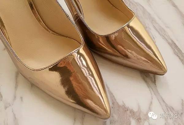 jimmychoo缎面婚鞋,jimmychoo婚鞋好穿吗