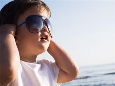 妈妈要告诉孩子这些物品要远离,家用哪些用品对宝宝有伤害