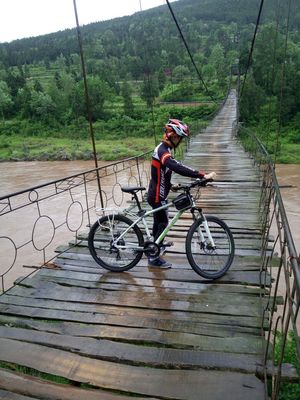 骑行抽筋怎么处理,骑行中抽筋如何拉伸