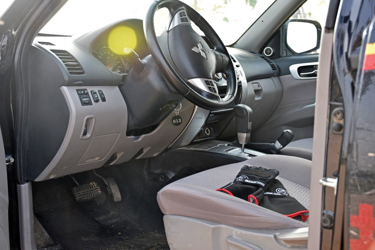 三菱帕杰罗劲畅at35特别版,沉浸式体验帕杰罗劲畅尊贵