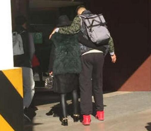 贺天举受伤之前打球,贺天举受伤作品