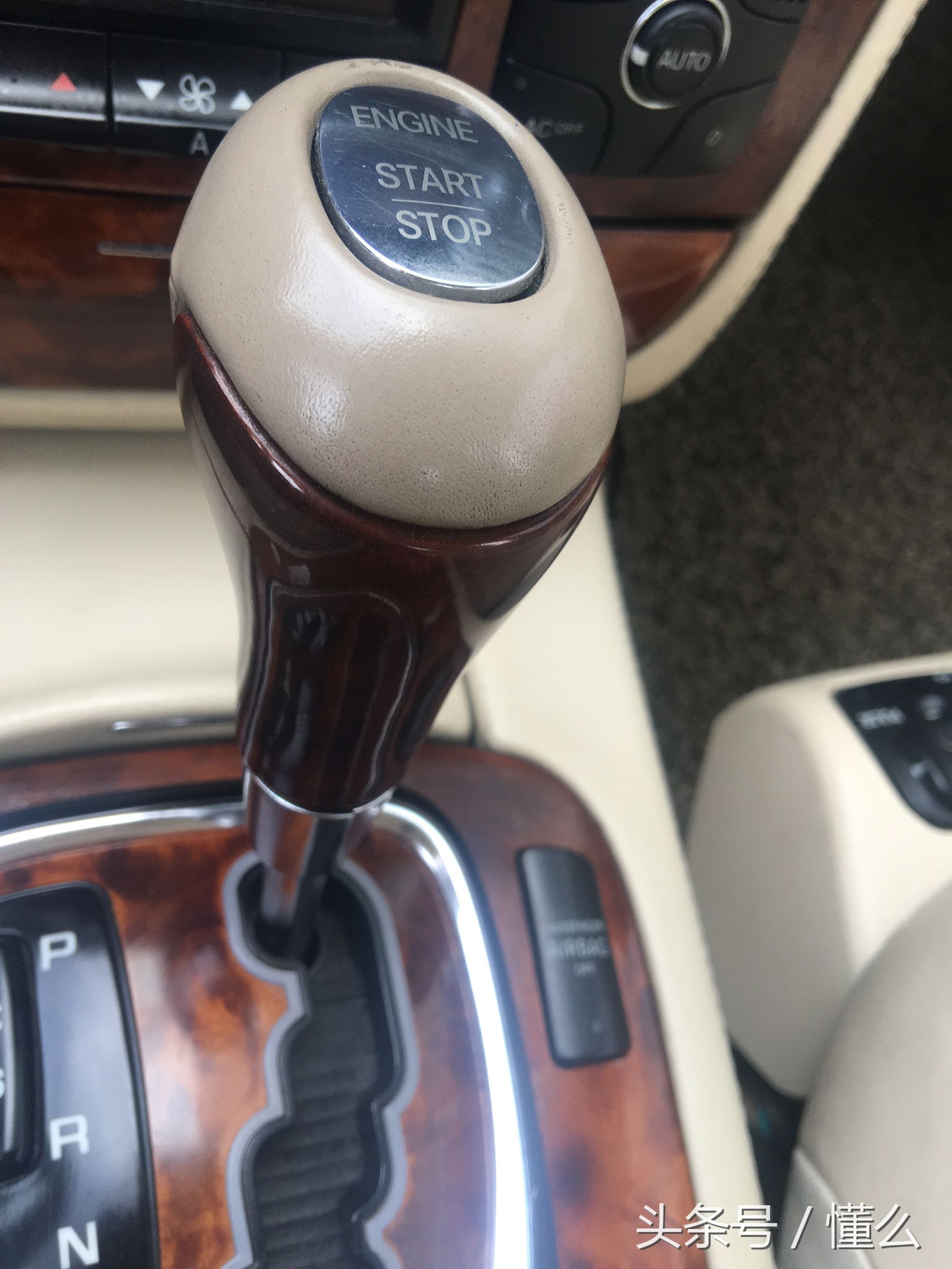 最后一代奔驰s600,奔驰s600十几年的豪车值得买吗