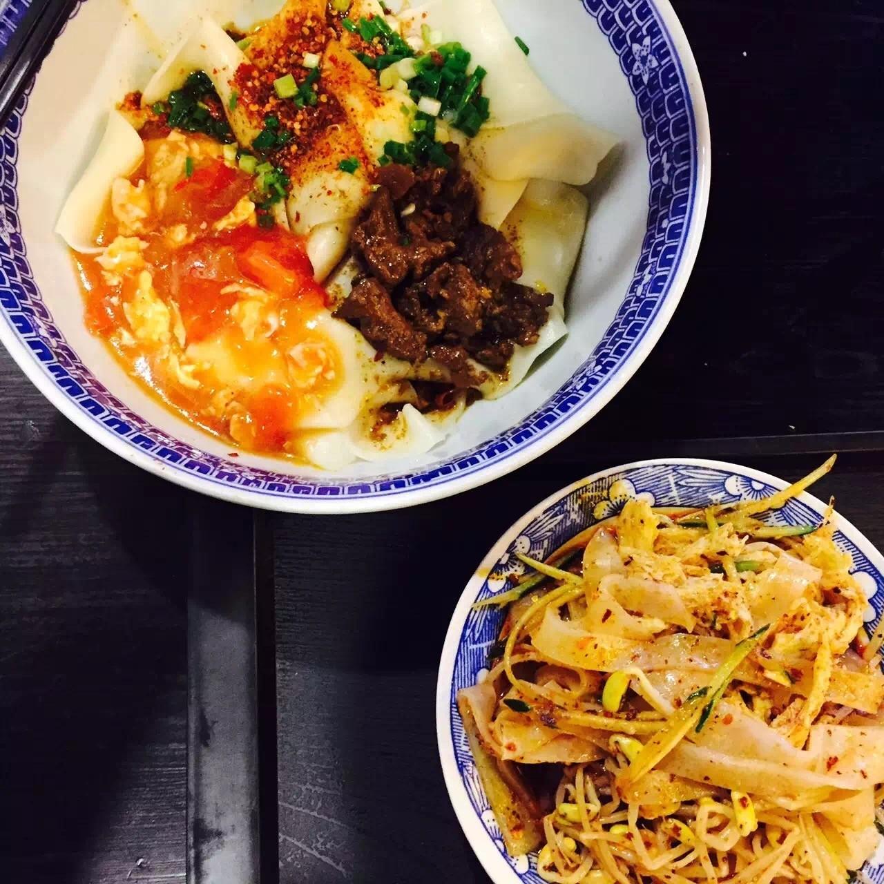 成都的一群面痴,拿出了他们珍藏的42碗好面,服不服吃了就知道