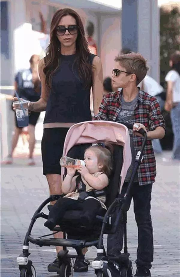 明星宝宝用什么推车,明星宝宝都用什么婴儿推车