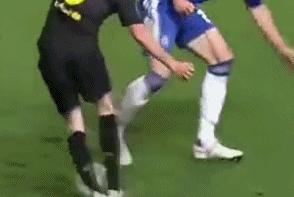 世界足坛十大独门绝技,足坛那些惊艳四座的进球