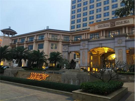 拖家带口去大城市,三亚东方夏威夷