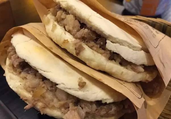 成都的一群面痴,拿出了他们珍藏的42碗好面,服不服吃了就知道