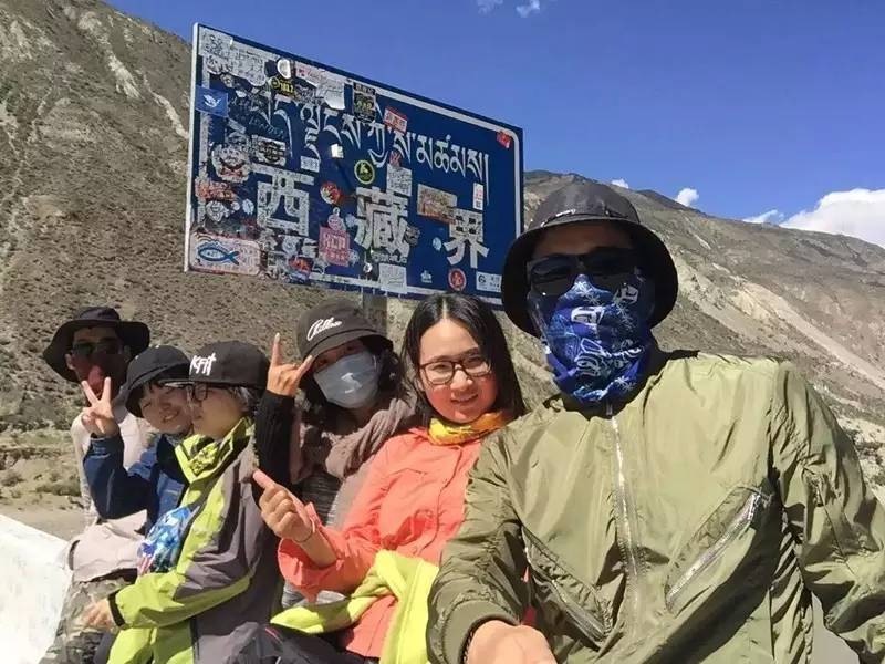 穷游小伙穷游西藏身体终于累垮,10年前穷游西藏