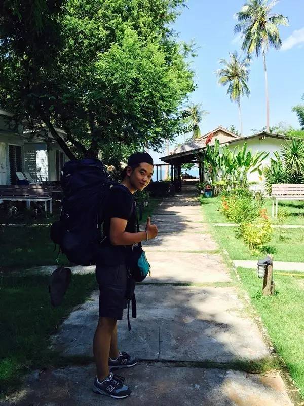 穷游小伙穷游西藏身体终于累垮,10年前穷游西藏