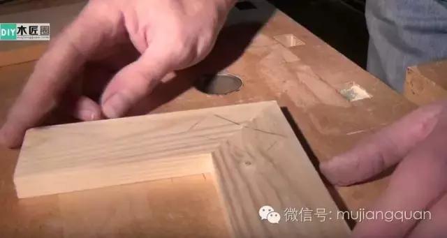 不一样的榫卯,一个能拼接,也能加固木板的蝴蝶榫