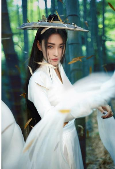 张馨予和李易峰,号手就位李易峰和张馨予