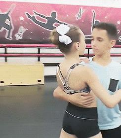 老公真的太坏了，罚我夹舌头