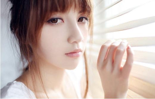 发现白带褐色分泌物怎么回事,发现白带增多该咋治疗