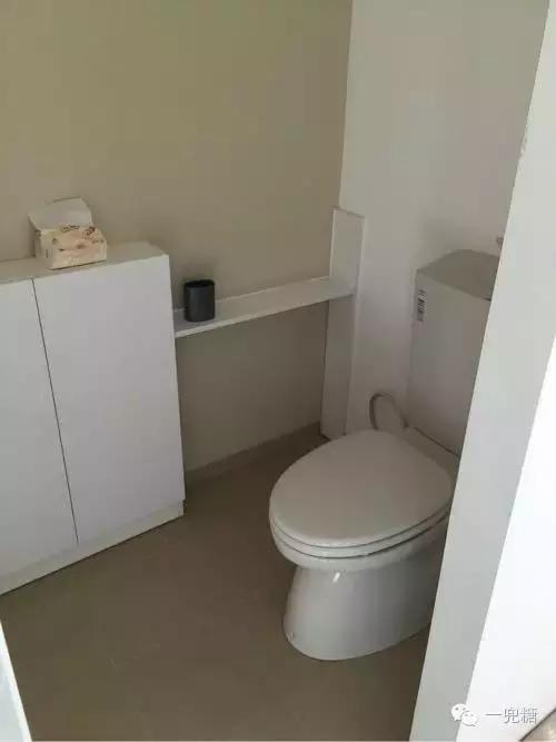 带浴缸三分离卫生间装修效果图,家装优秀案例布置