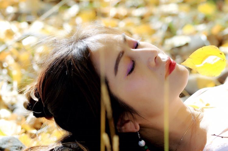 我在秋天等你是什么歌,我在秋天等你美到心碎散文