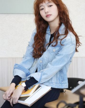 同学聚会穿啥显得年轻,冬天男朋友同学聚会穿什么衣服