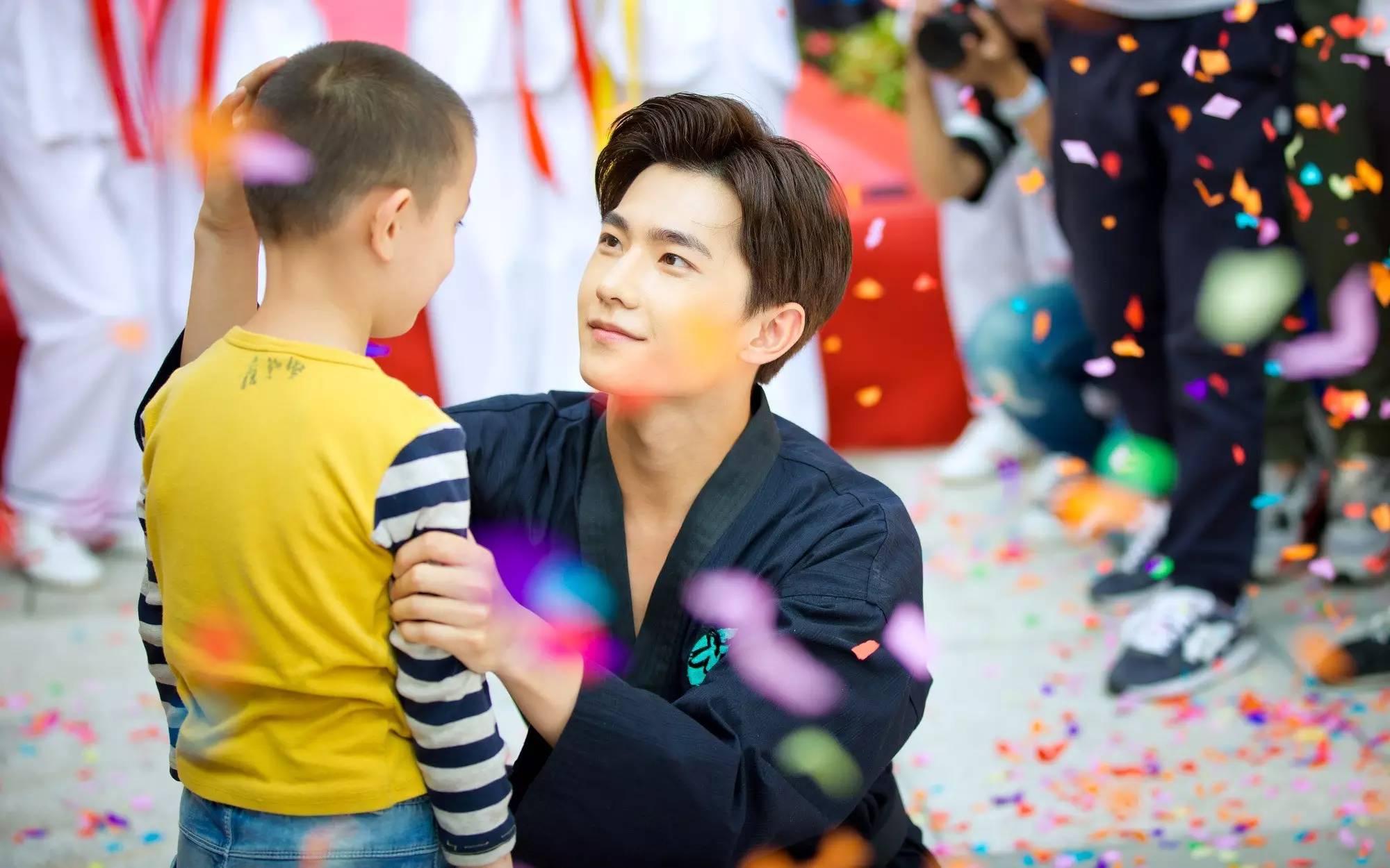 看个电视就要学武术,你咋不上天呢?